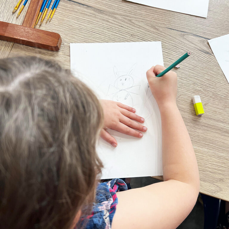 Atelier dessin pour groupe en Mayenne